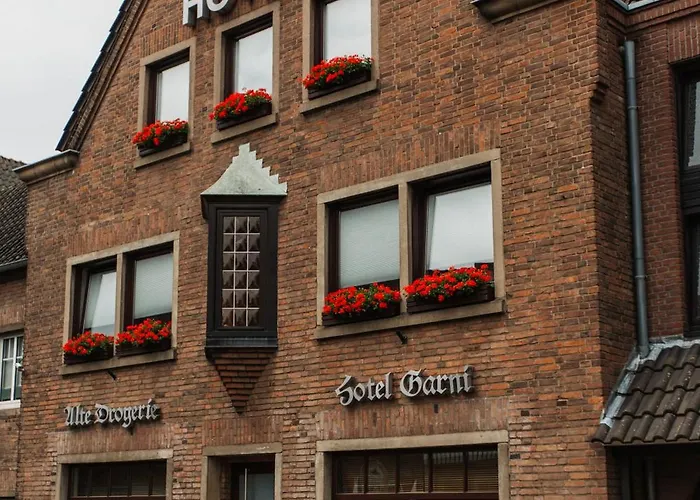 Alte Drogerie - Al Caminetto מלון